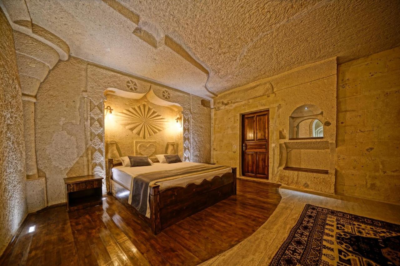 גורמה Castle Cave Hotel מראה חיצוני תמונה