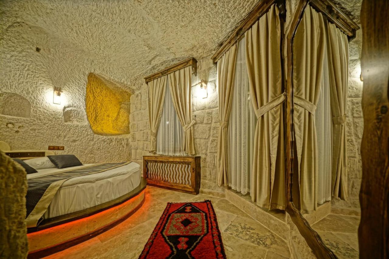 גורמה Castle Cave Hotel מראה חיצוני תמונה