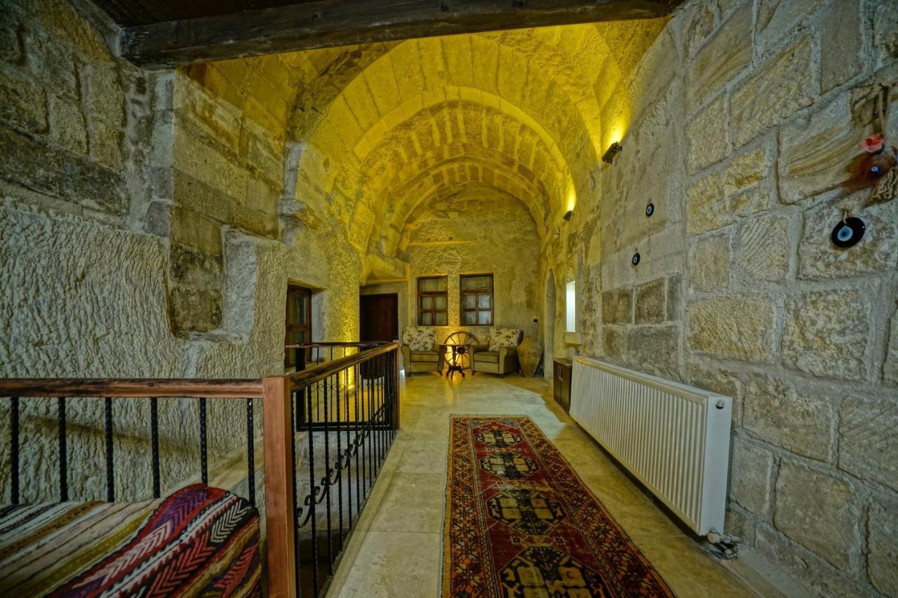 גורמה Castle Cave Hotel מראה חיצוני תמונה