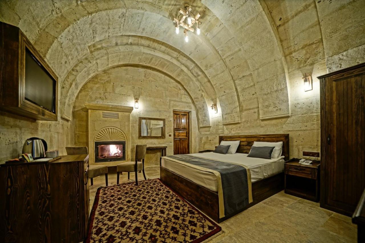גורמה Castle Cave Hotel מראה חיצוני תמונה